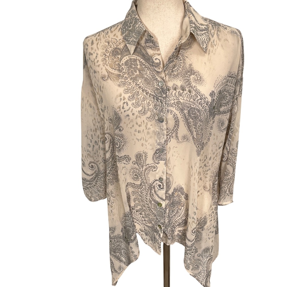 Chicos Blouse‎ Womens Small Beige Gray Paisley Animal Sheer High Low Tunic Top